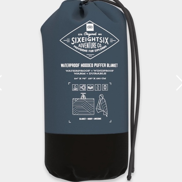 New 686 Waterproof Hooded Puffer Blanket - Picture 2 of 8